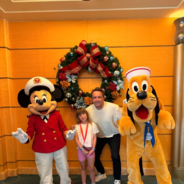 Daine and Thea on a Disney cruise